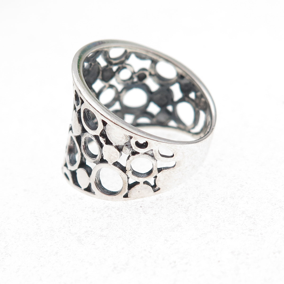 925 Sterling Silver Vintage Circle Oxidized Ring Size 5.5