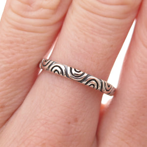 SX Sally C 925 Sterling Silver Vintage Wavy Stackable Band Ring Size 7