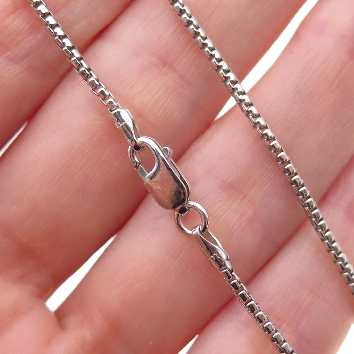 925 Sterling Silver Vintage Italy Round Box Chain Necklace 18"