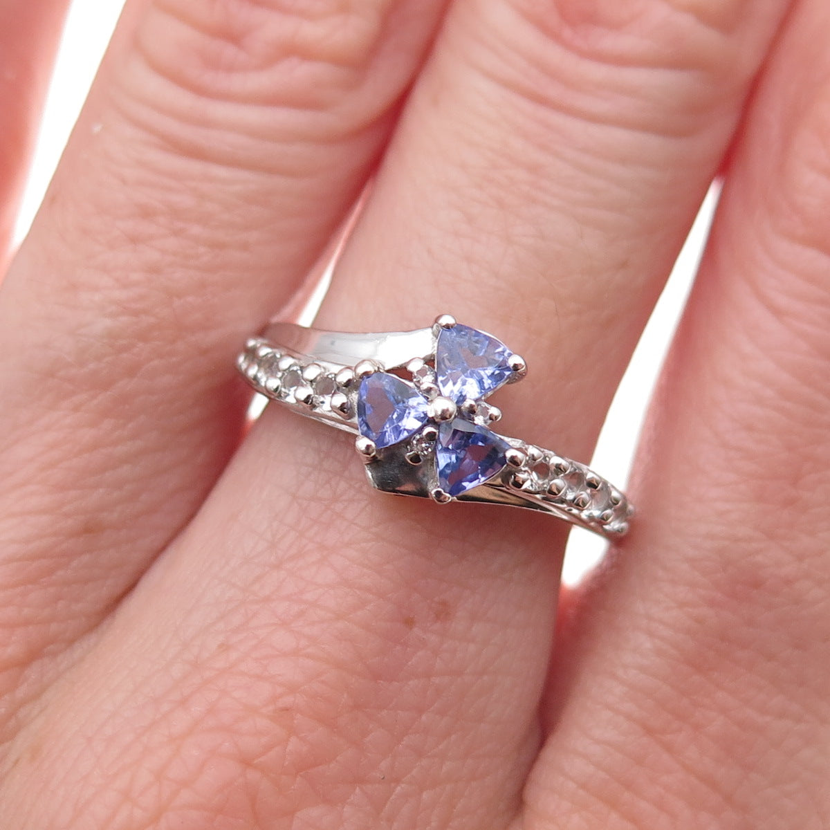 925 Sterling Silver Real Tanzanite & White Topaz Floral Ring Size 7.75