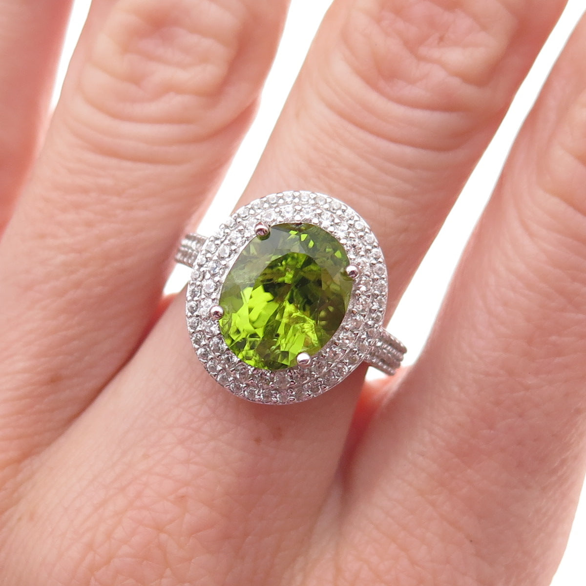 925 Sterling Silver Real Peridot & White Topaz Ring Size 6