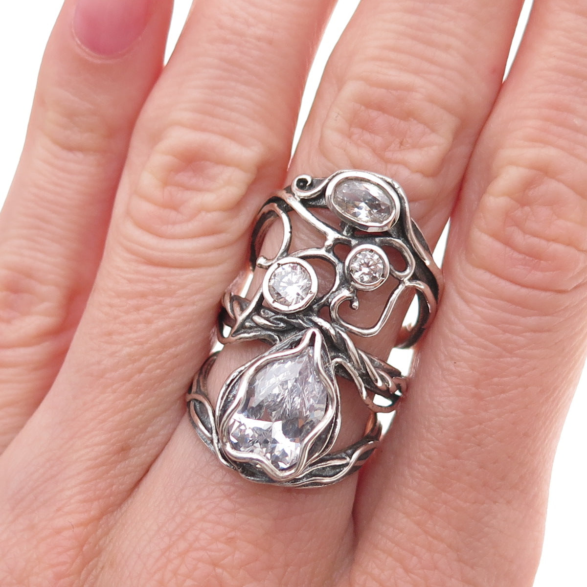 Didae 925 Sterling Silver Vintage Israel C Z Modernist Oxidized Ring Size 6.75