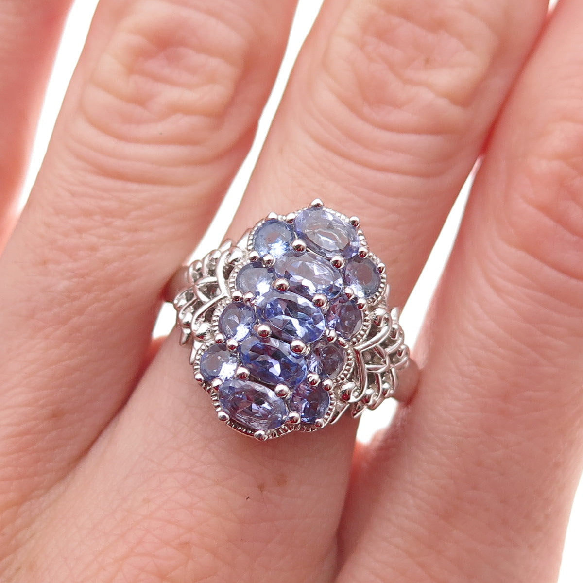 925 Sterling Silver Real Oval & Round-Cut Tanzanite Ring Size 8.25