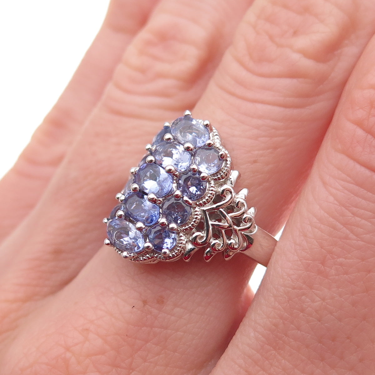 925 Sterling Silver Real Oval & Round-Cut Tanzanite Ring Size 8.25