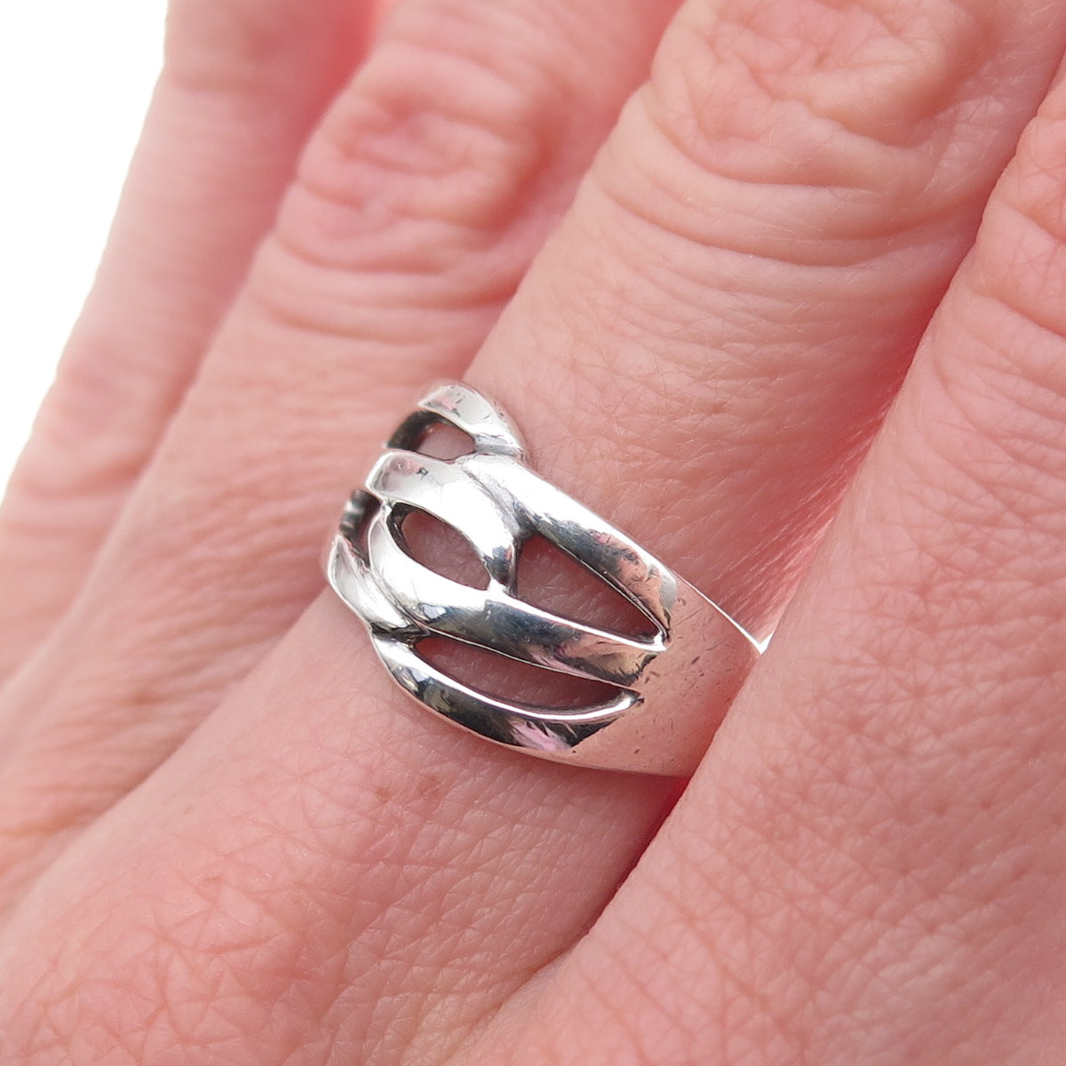 925 Sterling Silver Vintage Modernist Oxidized Ring Size 7