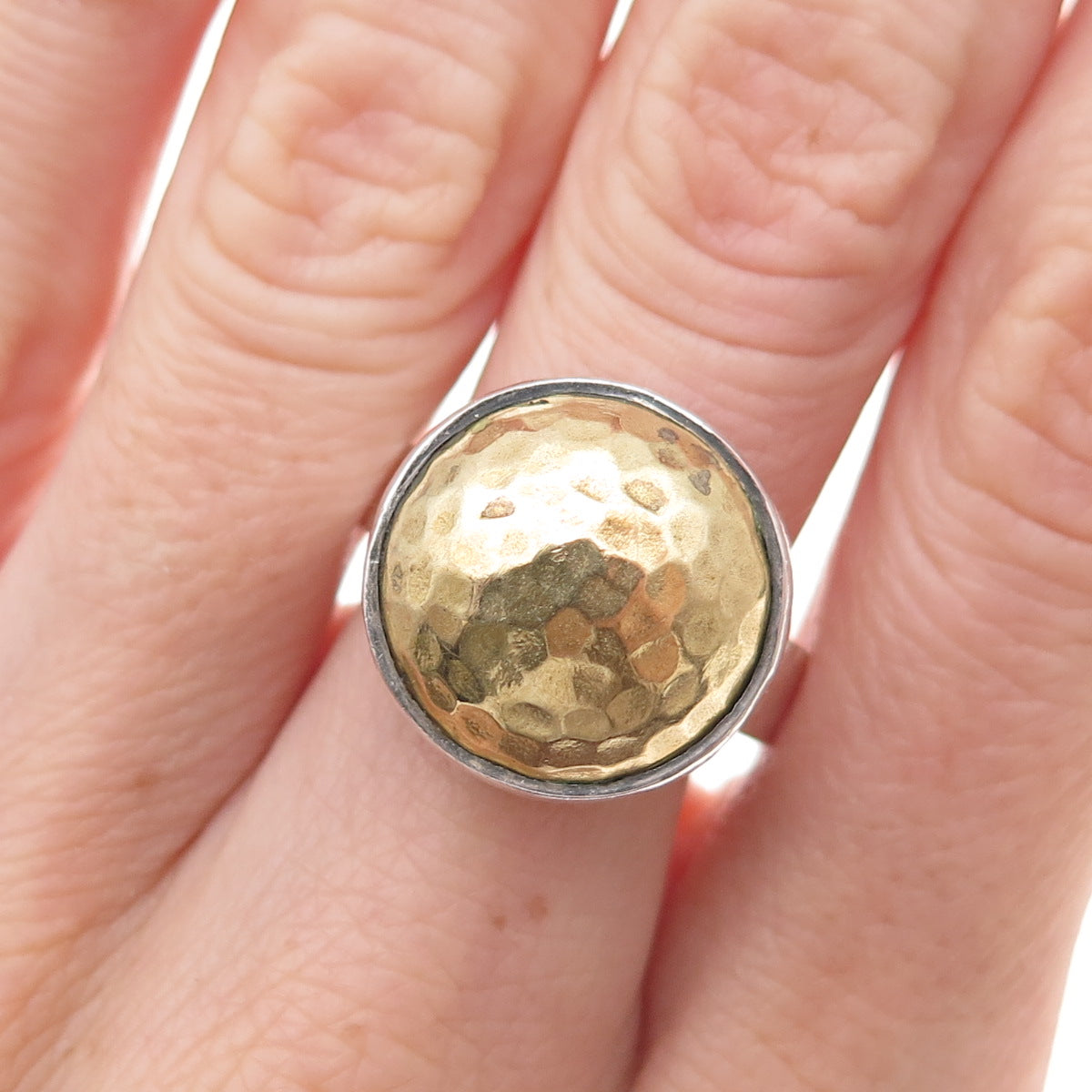 925 Sterling Silver 2-Tone Vintage Modernist Hammered Dome Ring Size 8