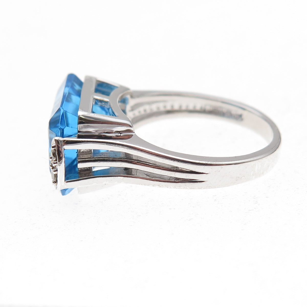 925 Sterling Silver 2-Tone Mexico Real Diamond & Blue Topaz Ring Size 7