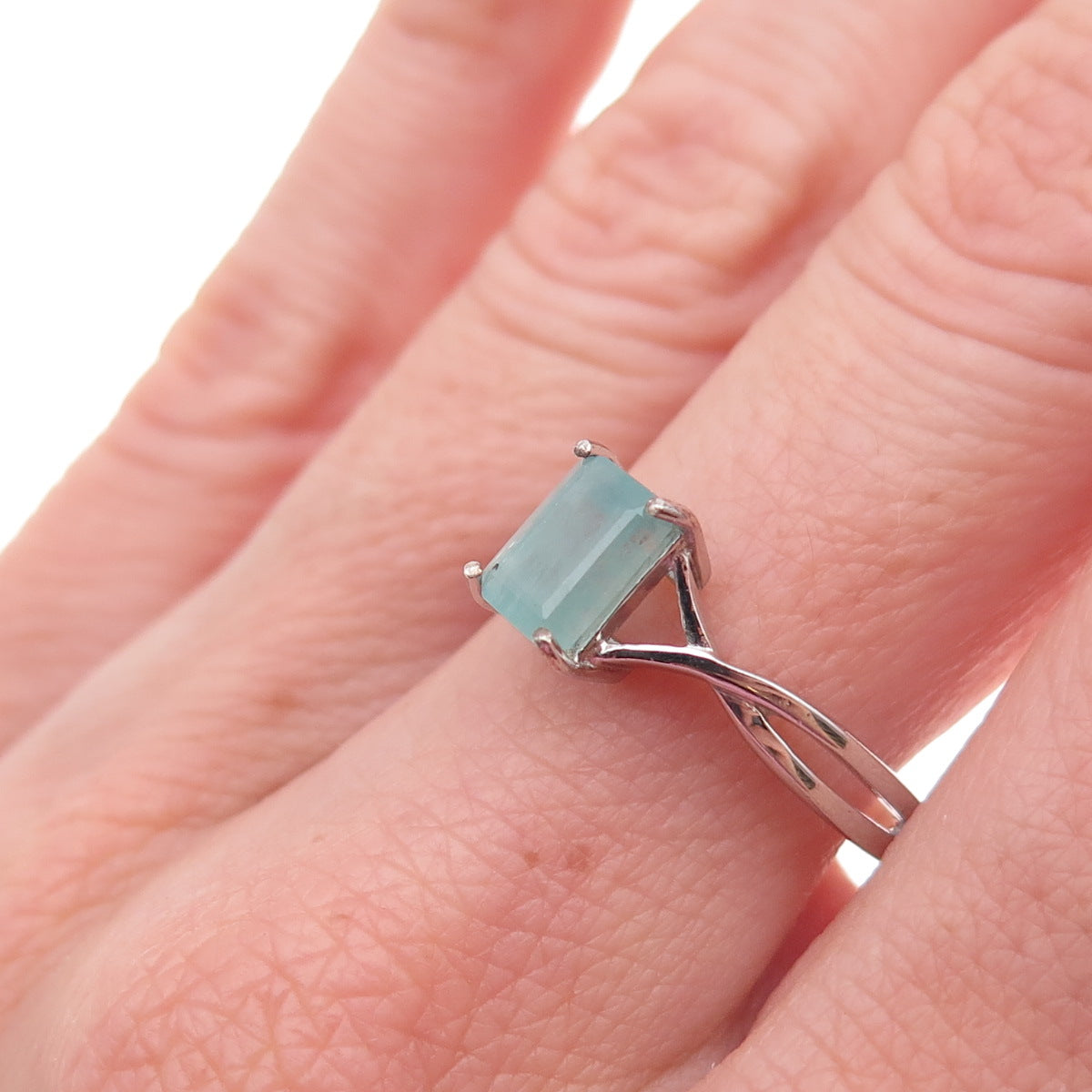 Molloy 925 Sterling Silver Real Emerald-Cut Aquamarine Ring Size 8
