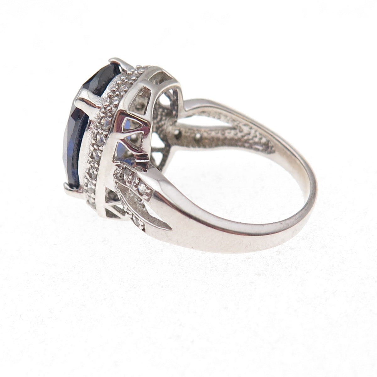 925 Sterling Silver Blue & White C Z Ring Size 7.25