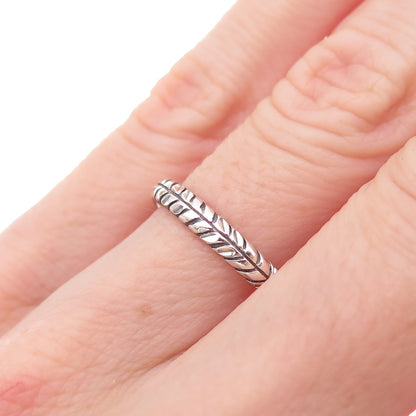 925 Sterling Silver Vintage Ribbed Stackable Oxidized Band Ring Size 6